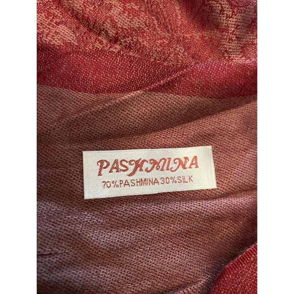 Pashmina Scarf Womens One Size Red Gold Paisley 70% Pashmina 30% Silk Fringe - Picture 6 of 6